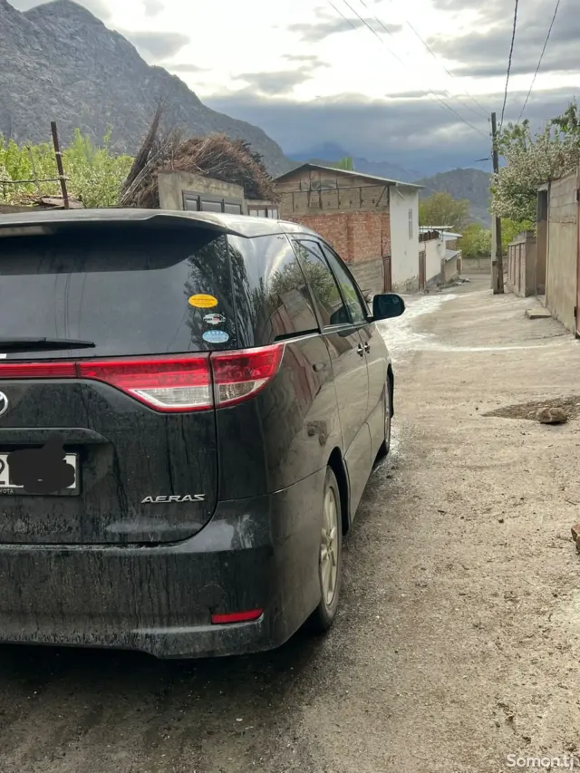 Toyota Estima 2009 · 2.4 AT