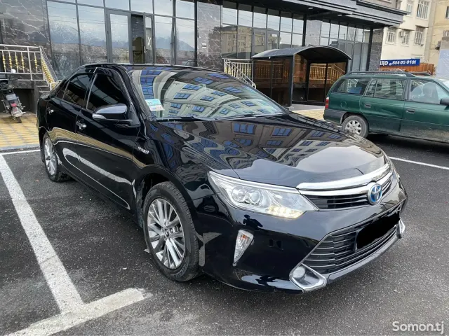 Toyota Camry 2017 · 2.5 AT