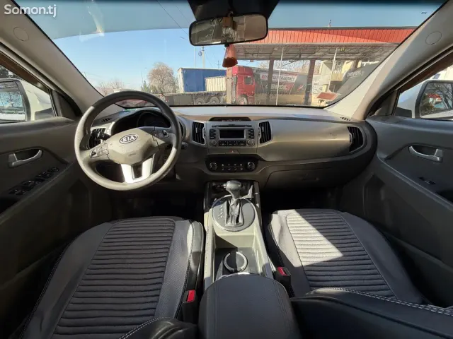 Kia Sportage 2011 · 2.4 AT