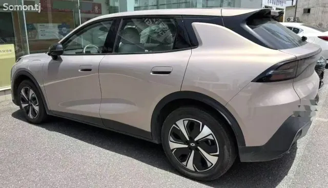 Changan Qiyuan Q 2025 · AT