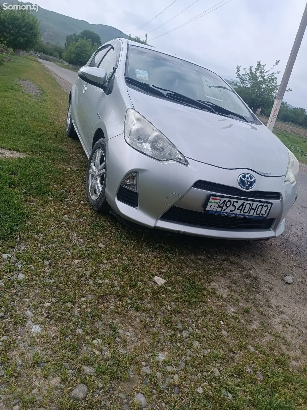 Toyota Aqua 2014 · 1.3 AT