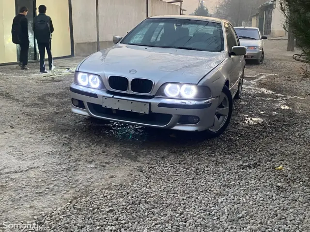 BMW 5 series 1999 · 2.8 MT