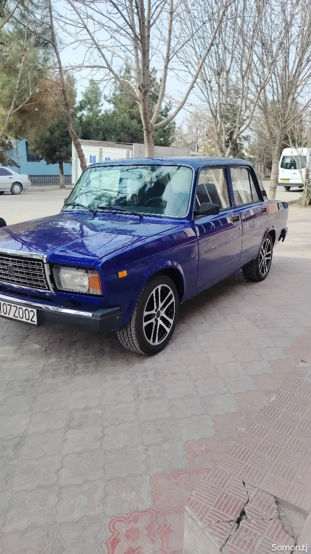 Lada (ВАЗ) 2107 2011 · 1.7 MT