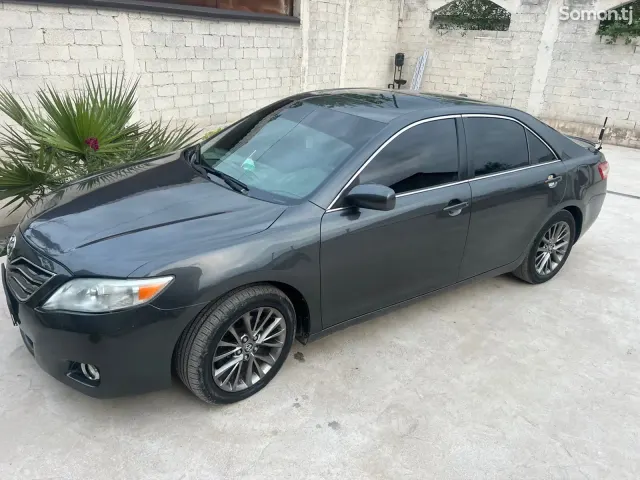 Toyota Camry 2011 · 3.5 AT