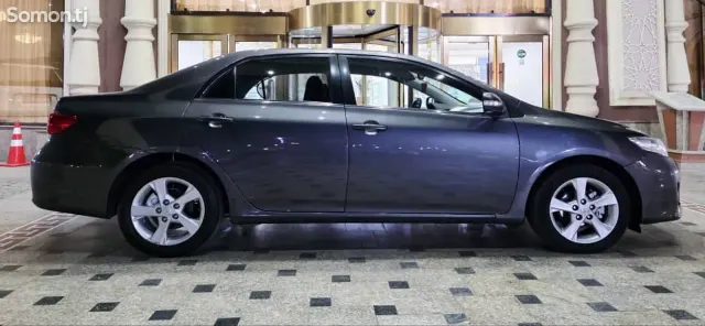 Toyota Corolla 2012 · 1.6 MT