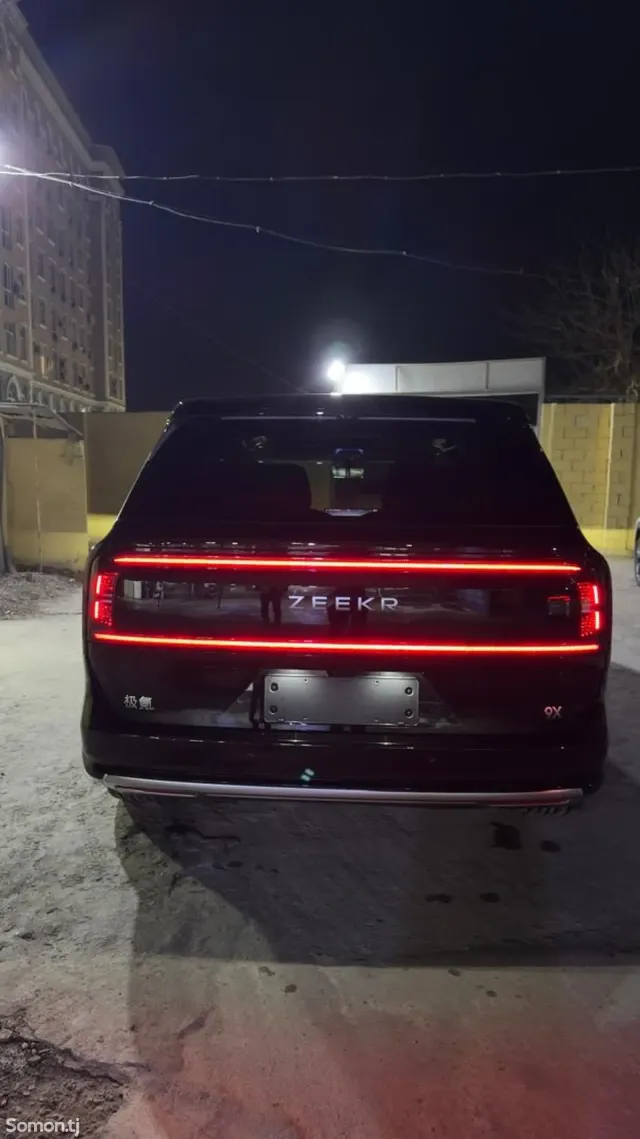 Zeekr X 2025 · 2.0 AMT