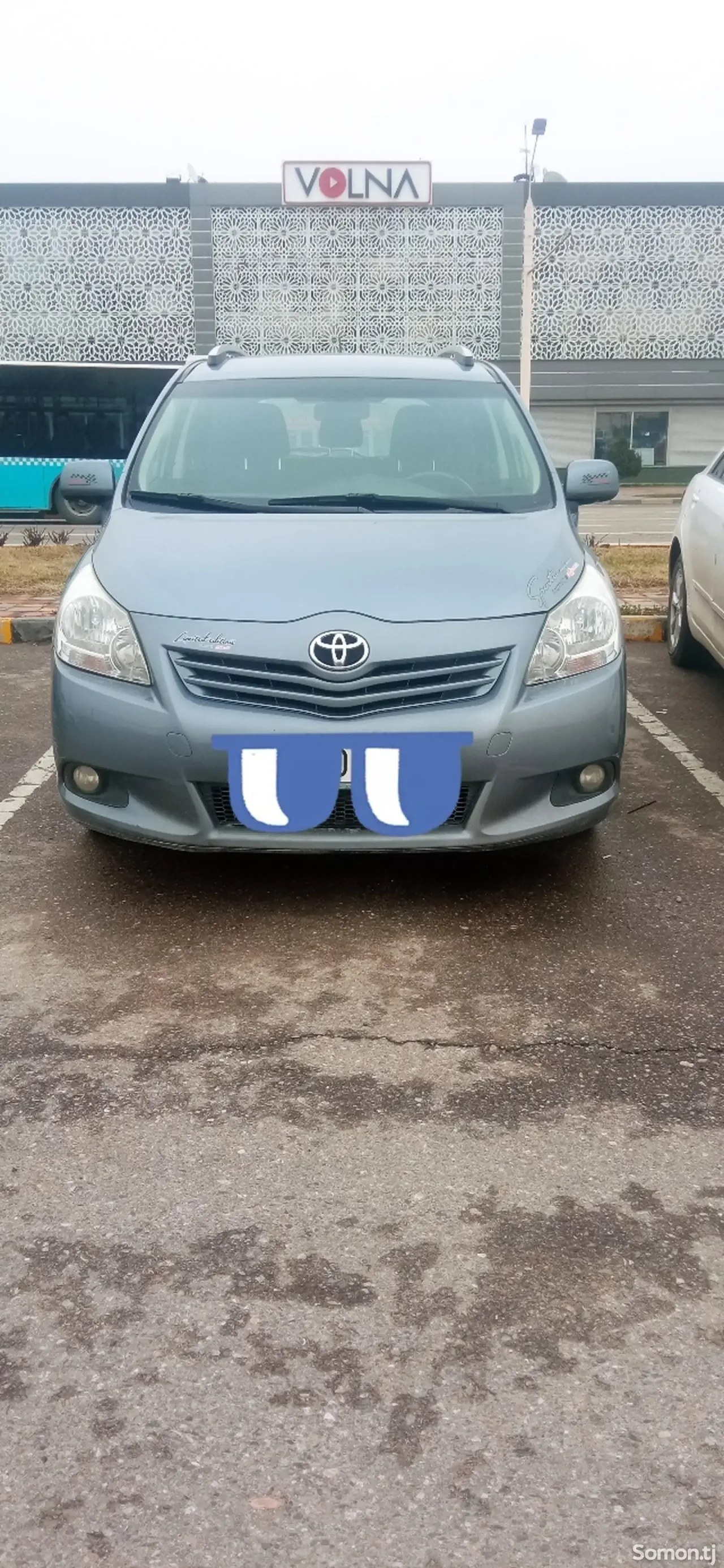 Toyota Verso 2009 · 1.8 MT