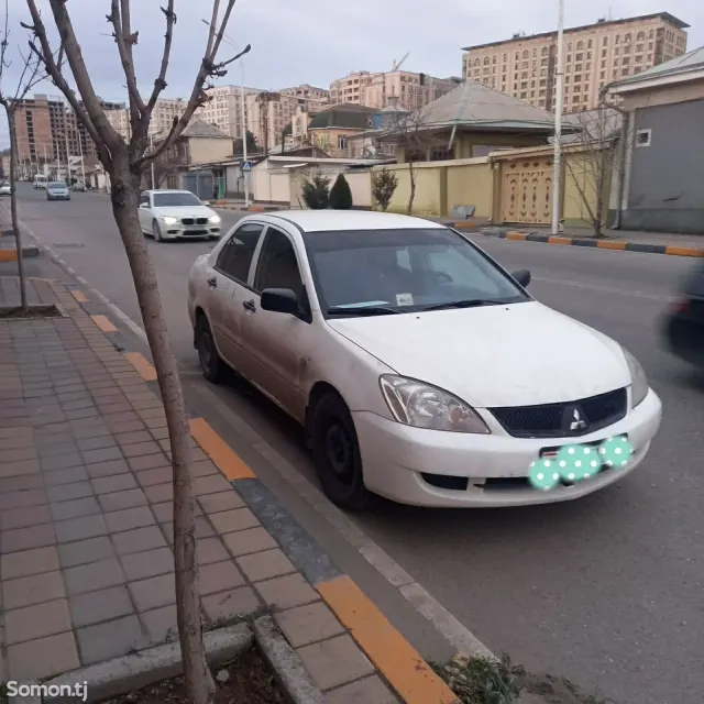 Mitsubishi Lancer 2005 · 1.6 MT