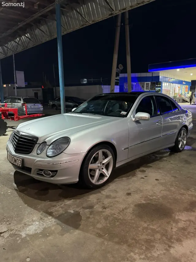 Mercedes-Benz E class 2007 · 3.5 AT