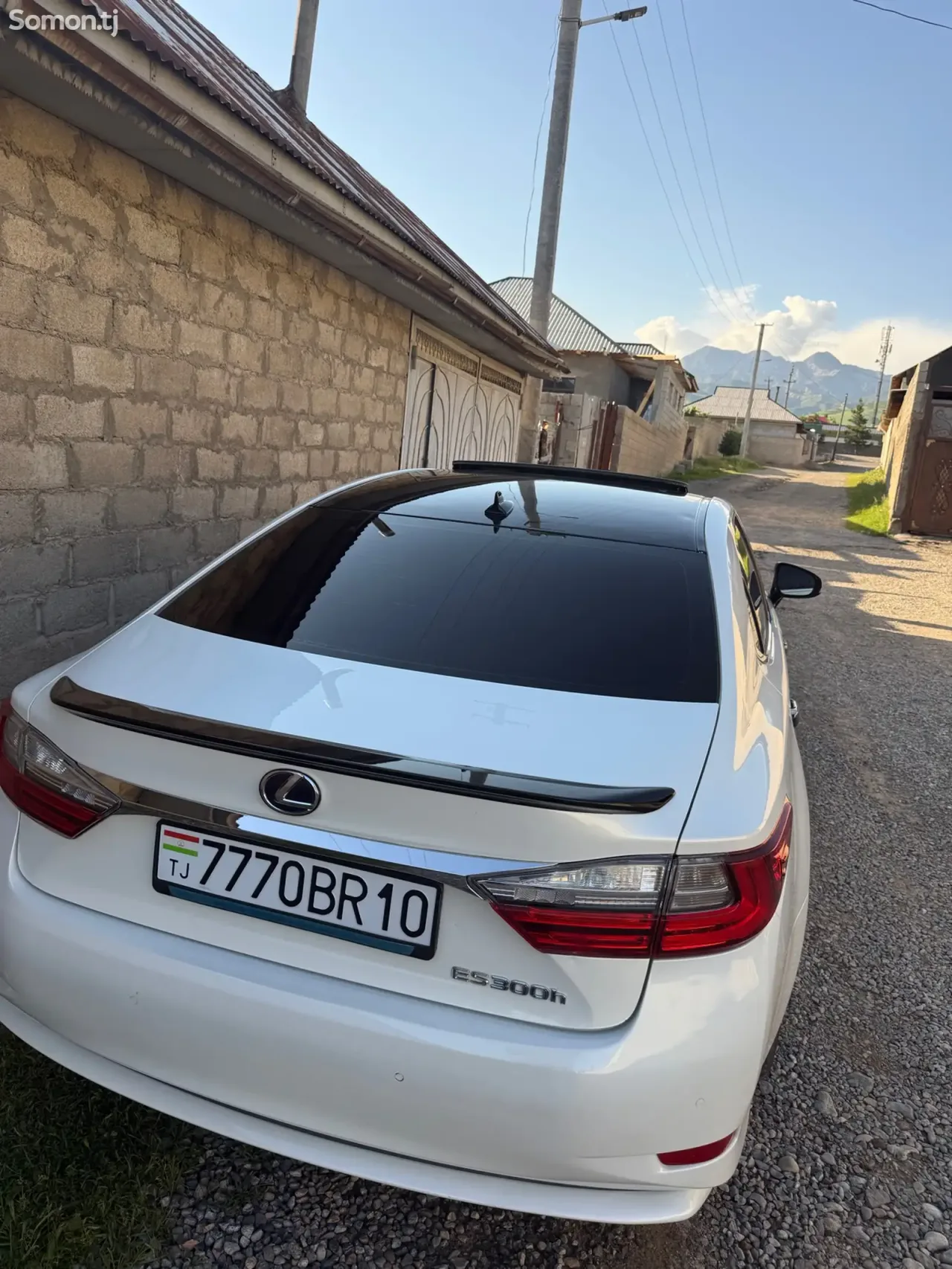 Lexus ES series 2013 · 2.5 AT