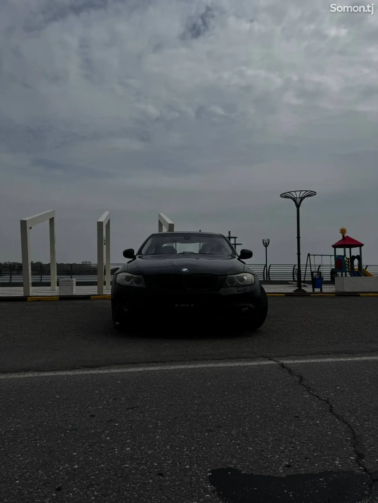 BMW 3 series 2011 · 3.0 AT