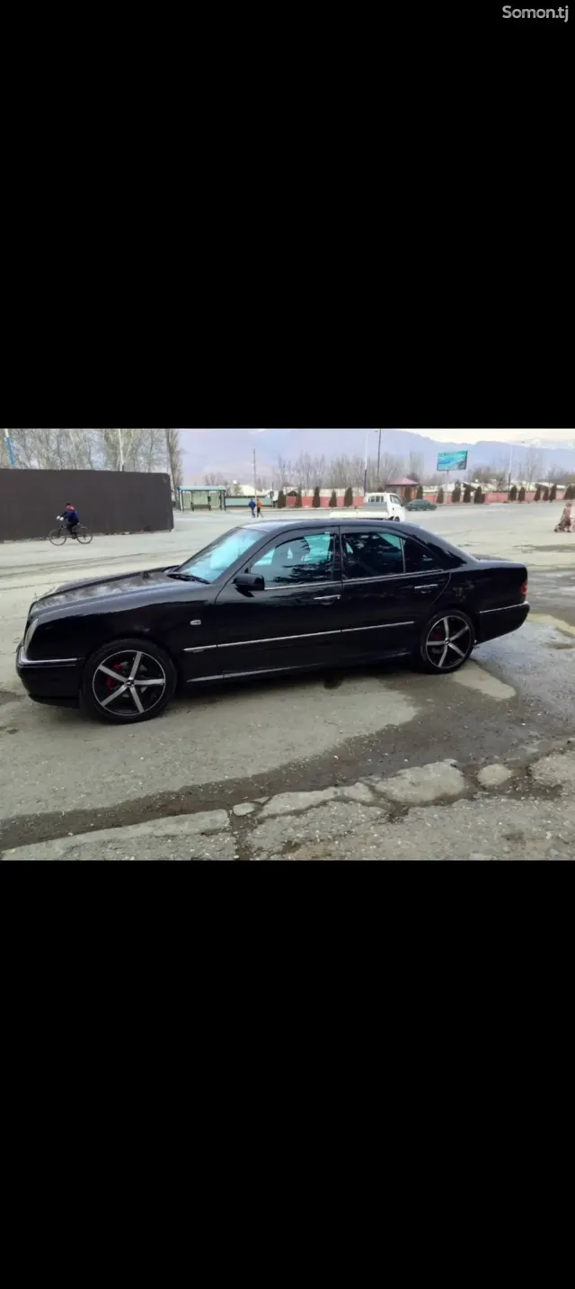 Mercedes-Benz E class 1997 · 2.0 AT