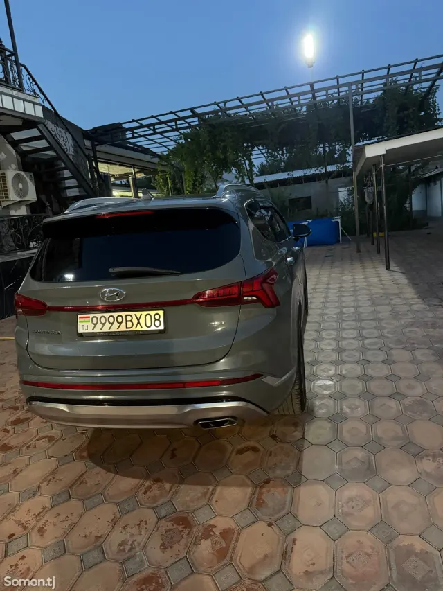 Hyundai Santa Fe 2022 · 2.5 AT