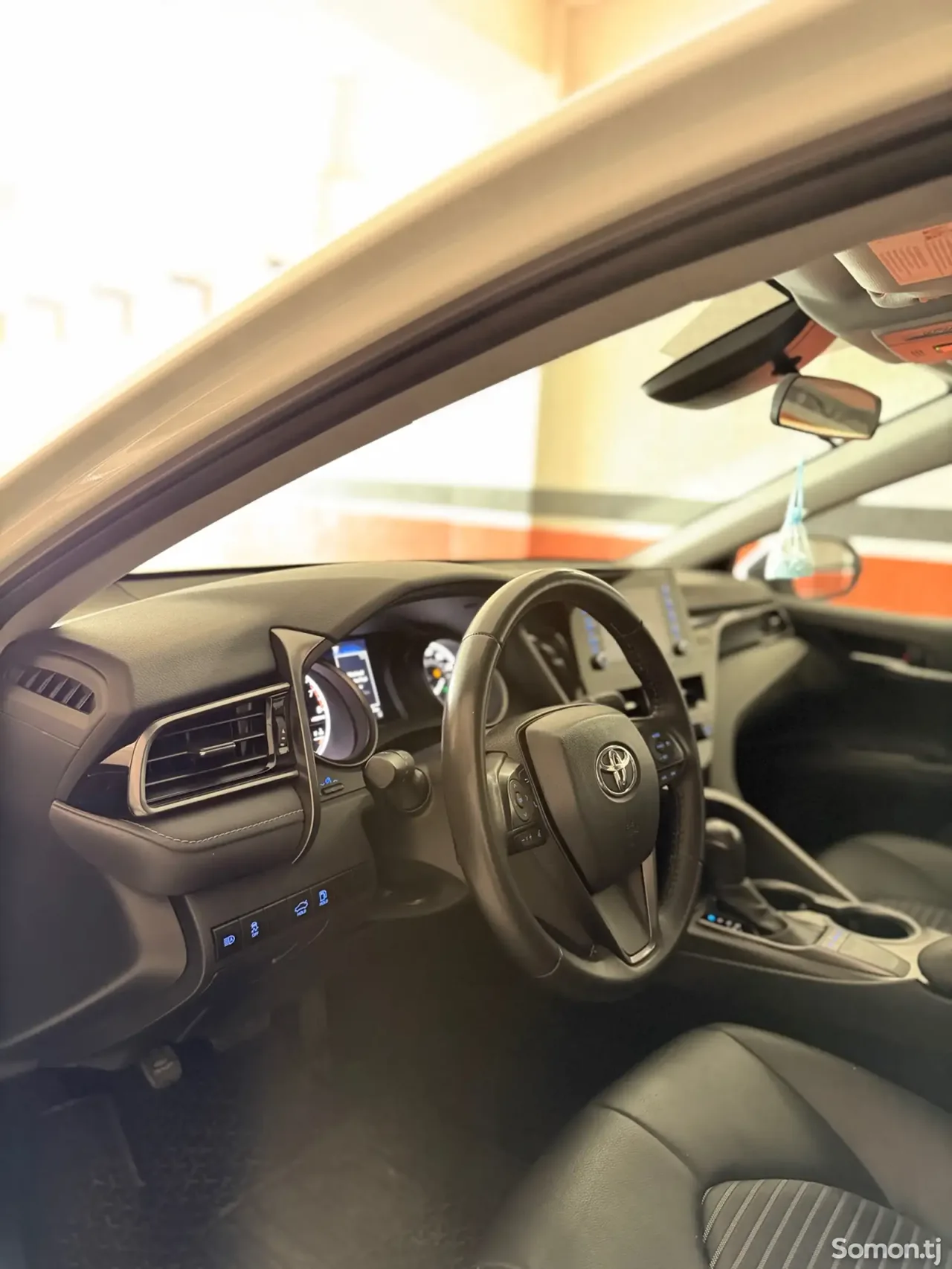 Toyota Camry 2024 · 2.5 AT