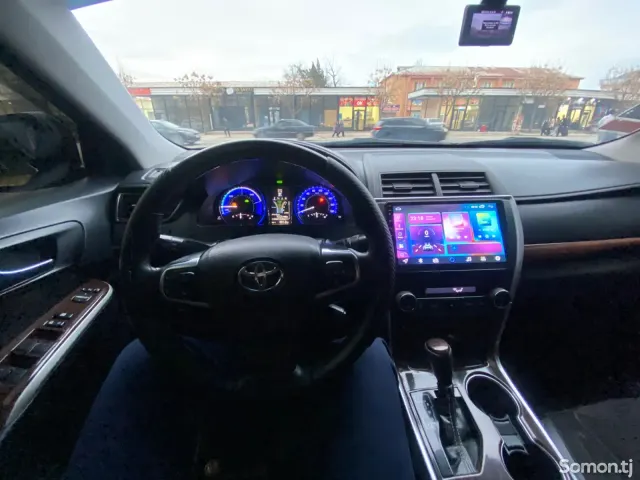 Toyota Camry 2017 · 2.5 AT