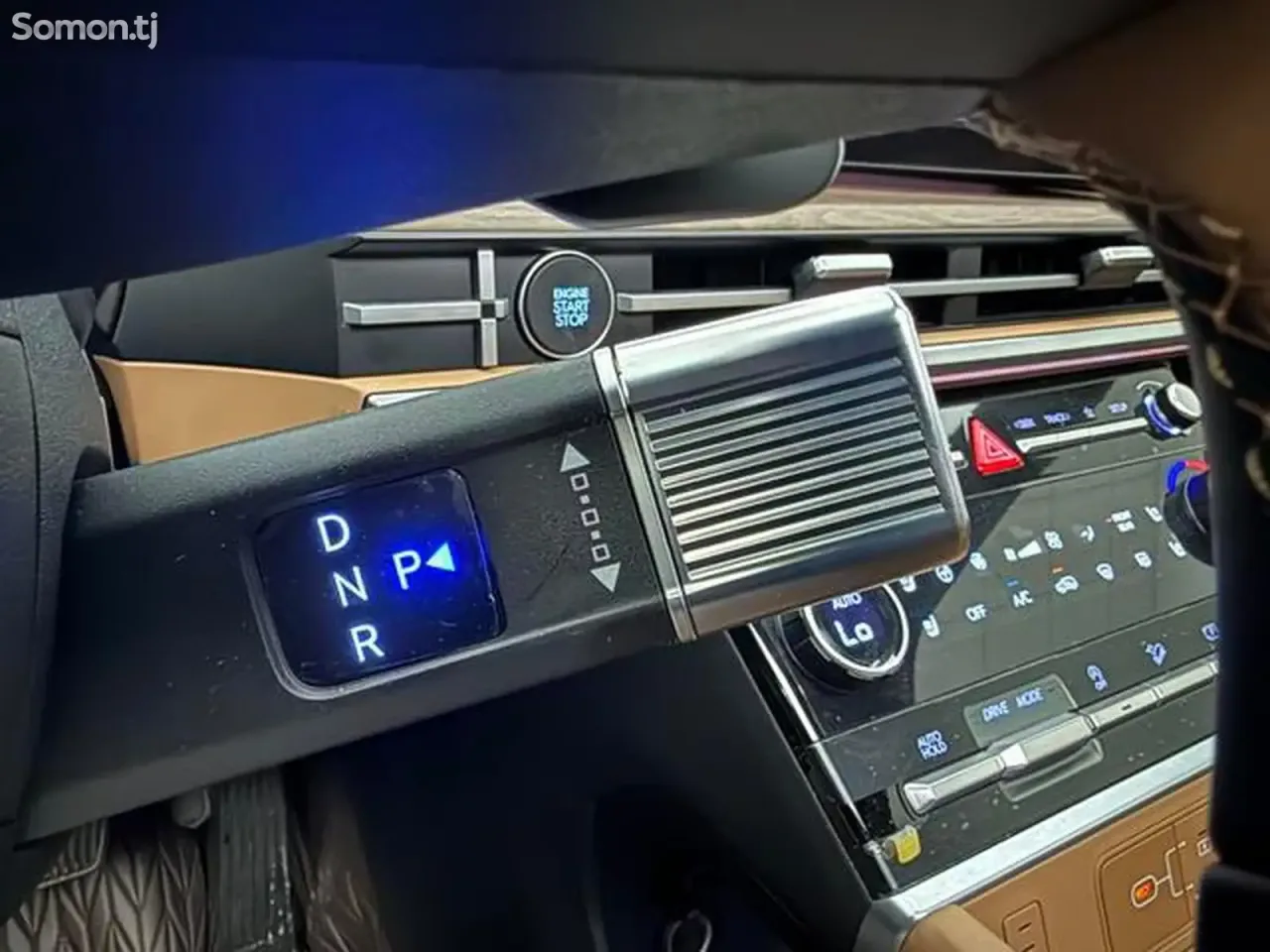 Hyundai Santa Fe 2025 · 2.0 AT