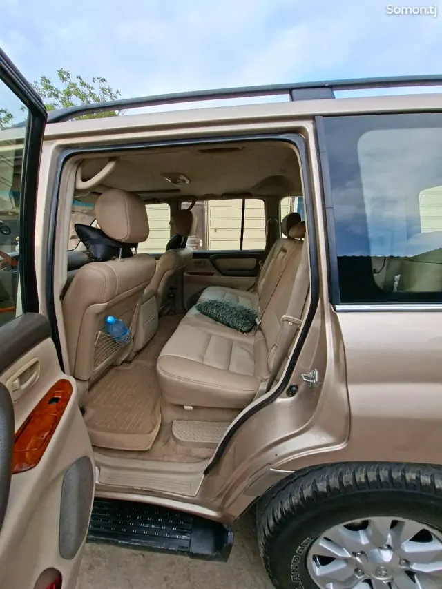 Toyota Land Cruiser 2005 · 4.2 AT