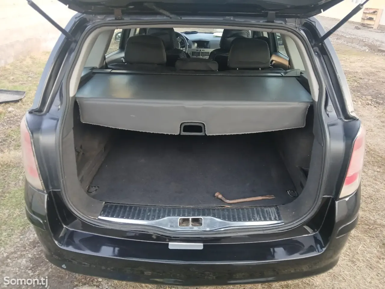 Opel Astra H 2006 · 1.6 MT