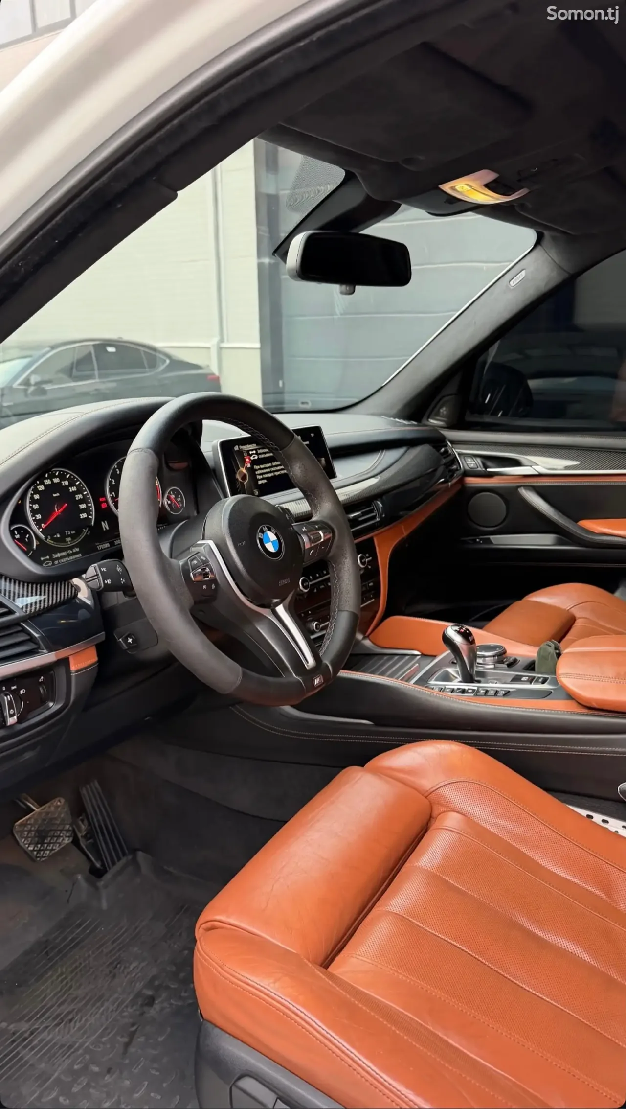 BMW X5 M 2015 · 4.4 AT