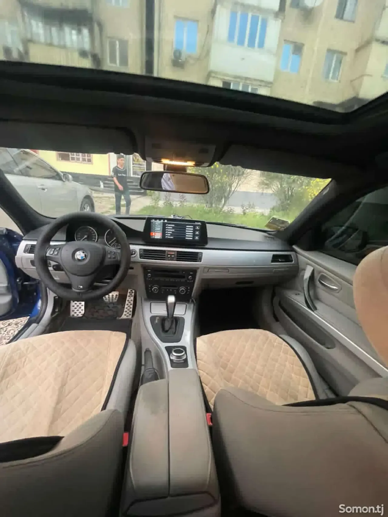 BMW 3 series 2011 · 2.0 AT