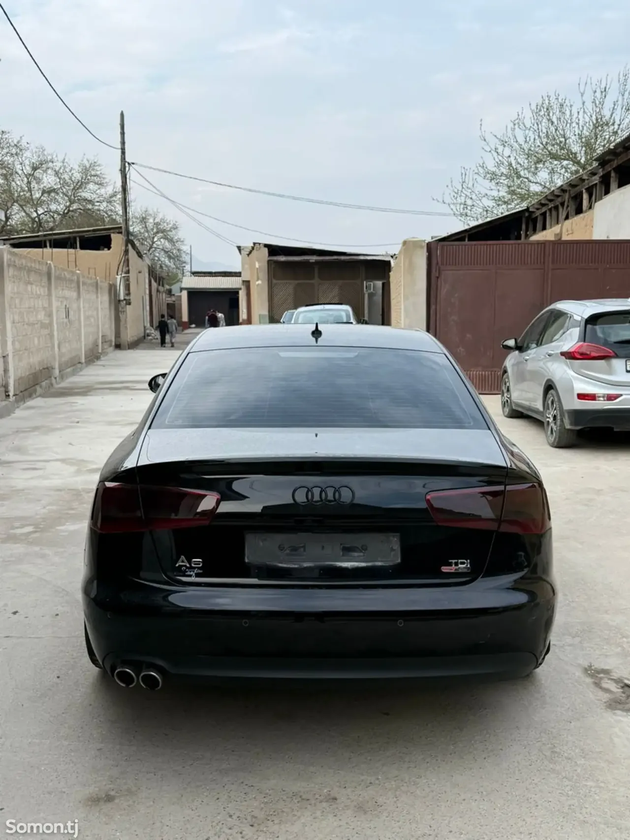 Audi A6 2012 · 2.0 AT