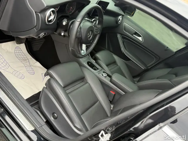 Mercedes-Benz A class 2017 · 2.0 AT