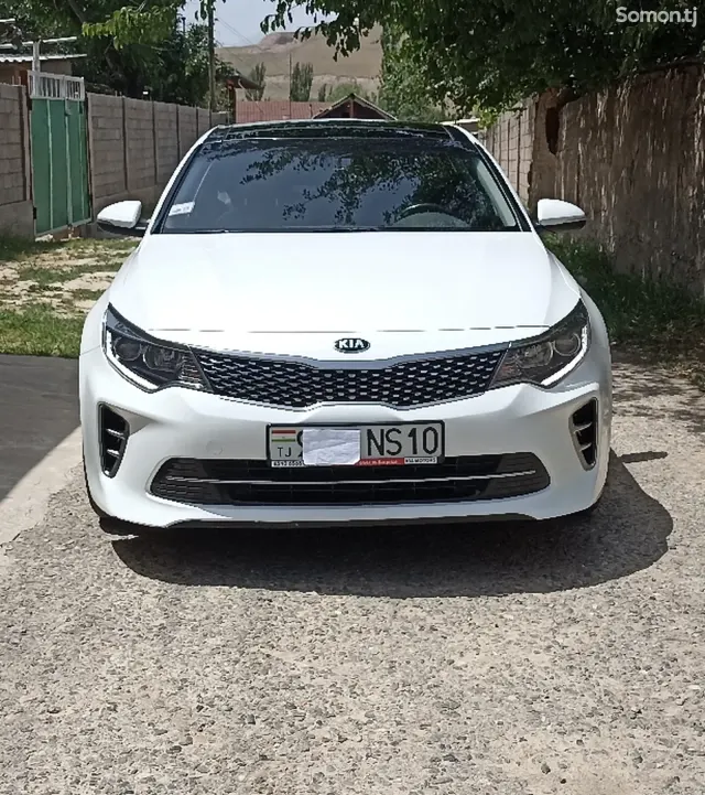 Kia K5 2015 · 2.0 AT
