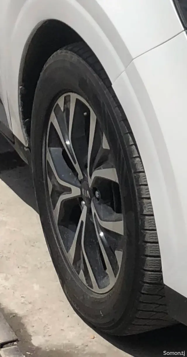 Kia Carnival 2021 · 3.5 AT