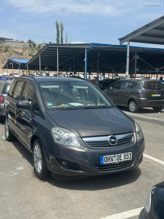 Opel Zafira 2014 · 1.8 MT