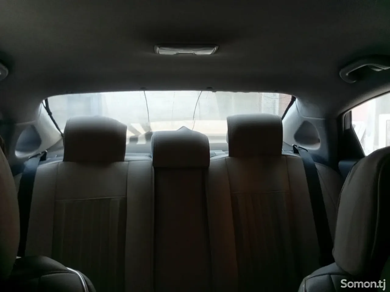 Hyundai Sonata 2011 · 2.4 AT
