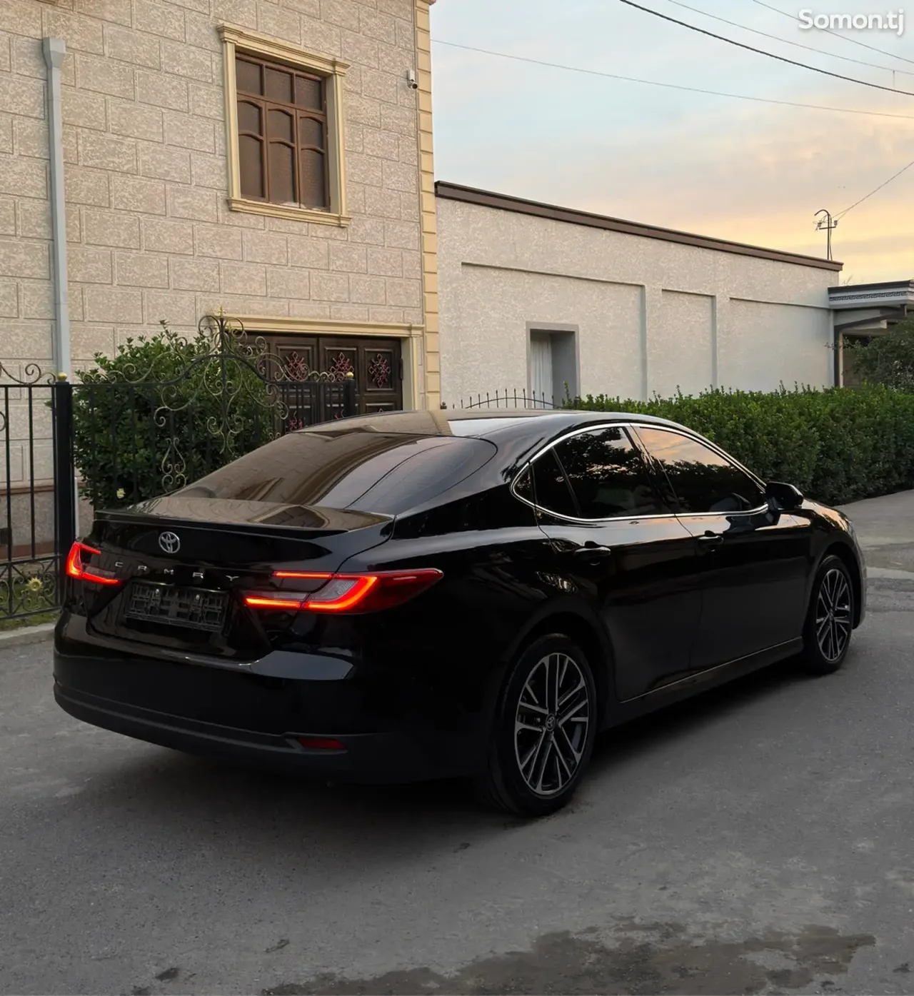 Toyota Camry 2026 · 2.5 AT