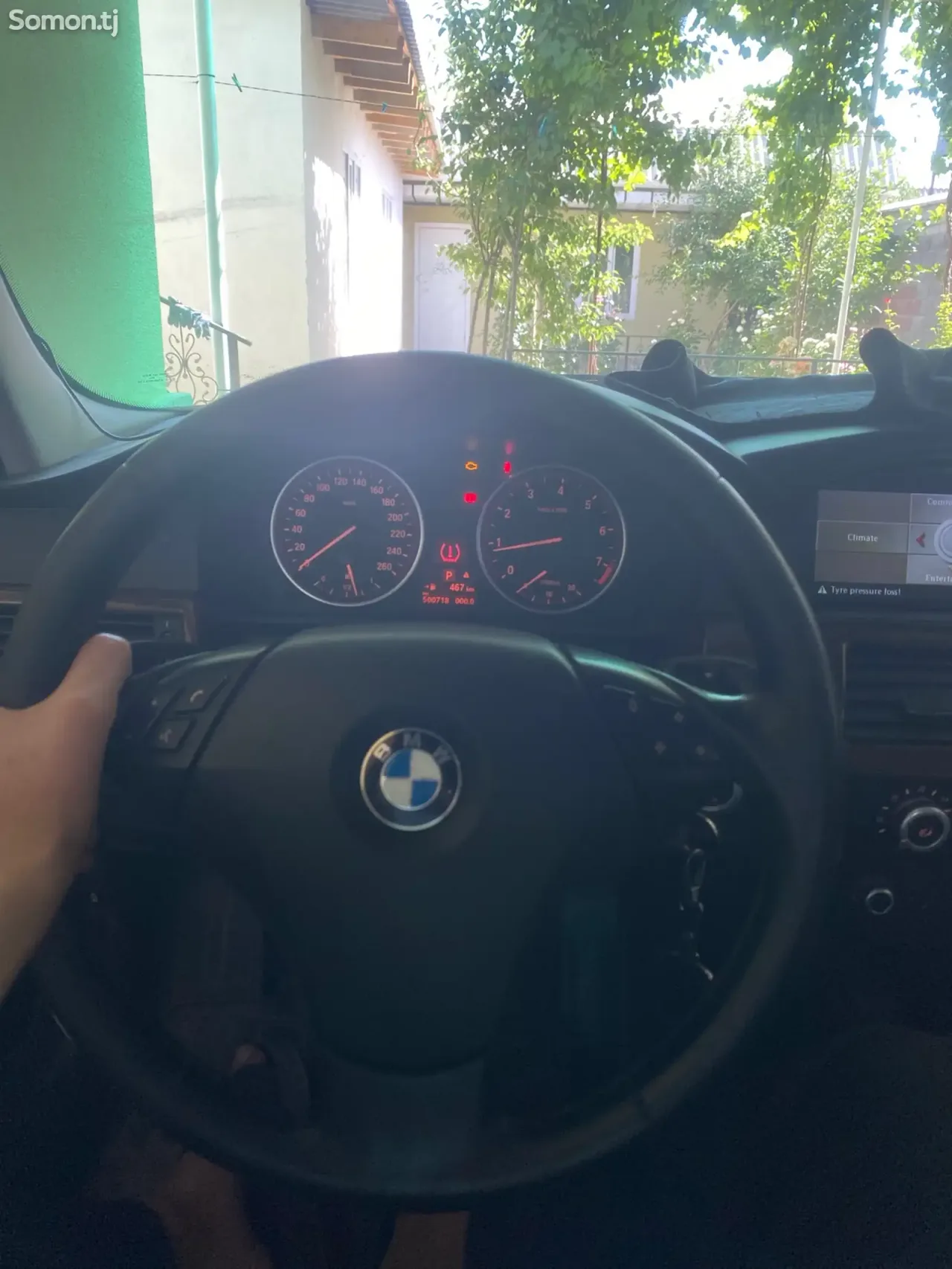 BMW M5 2008 · 2.8 AT