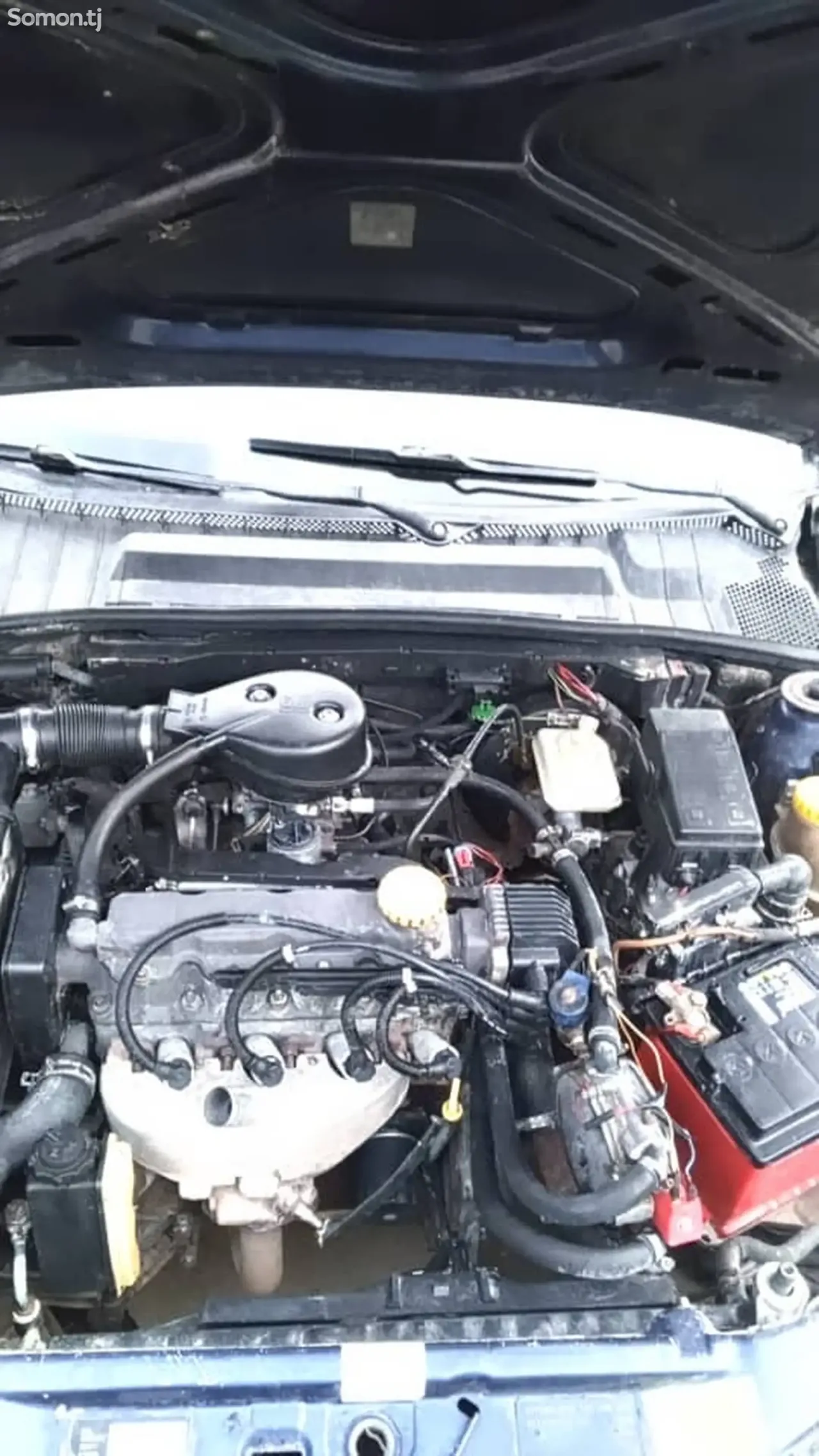 Opel Vectra B 1996 · 1.6 MT