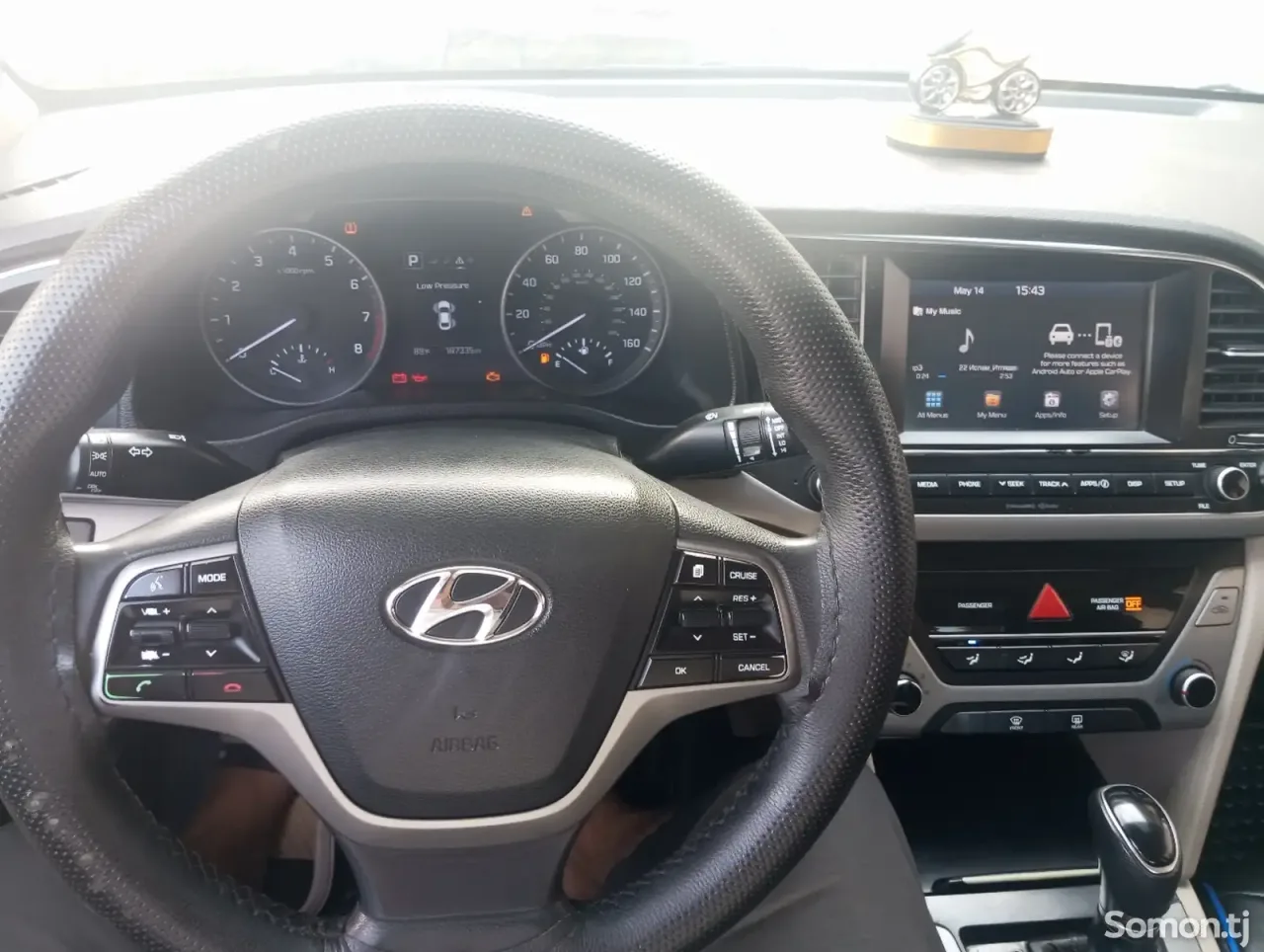 Hyundai Elantra 2018 · 2.0 AT