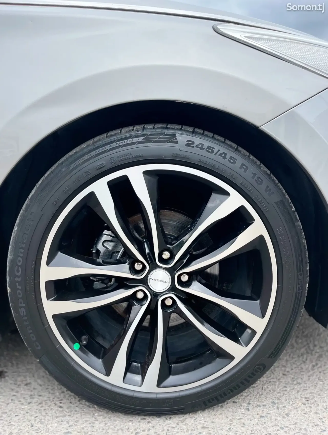 Hyundai Grandeur 2011 · 2.4 AT