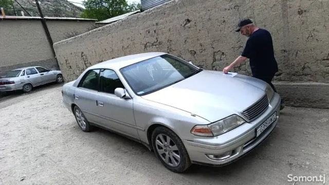 Toyota Mark II 1998 · 2.5 AT