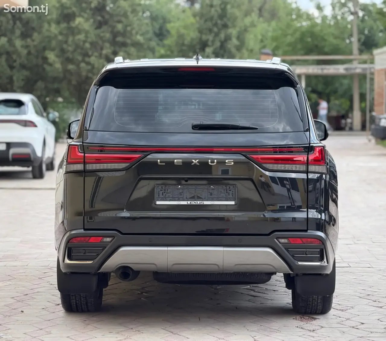 Lexus LX series 2023 · 3.5 AT