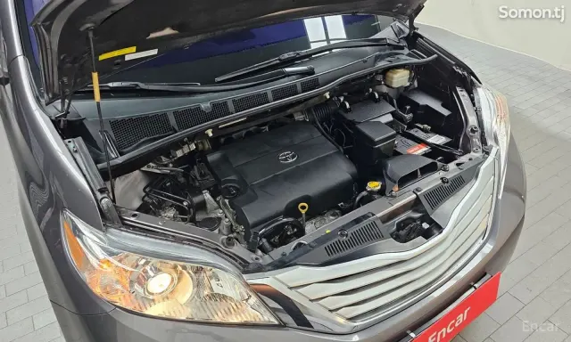 Toyota Sienna 2014 · 3.5 AT