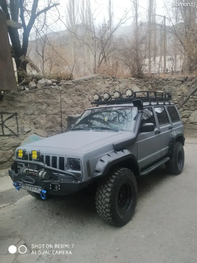 Jeep Grand Cherokee 1999 · 3.5 AT