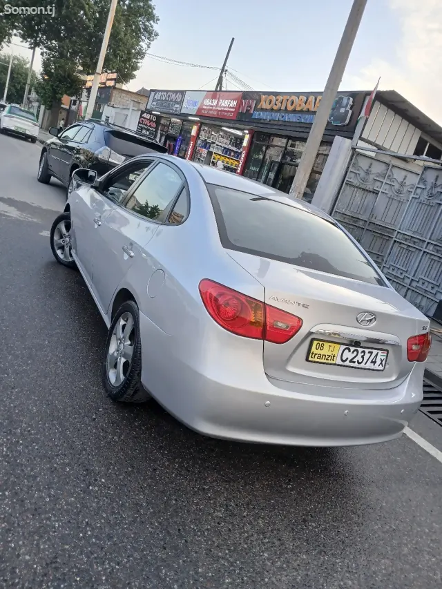 Hyundai Avante 2007 · 1.6 AT