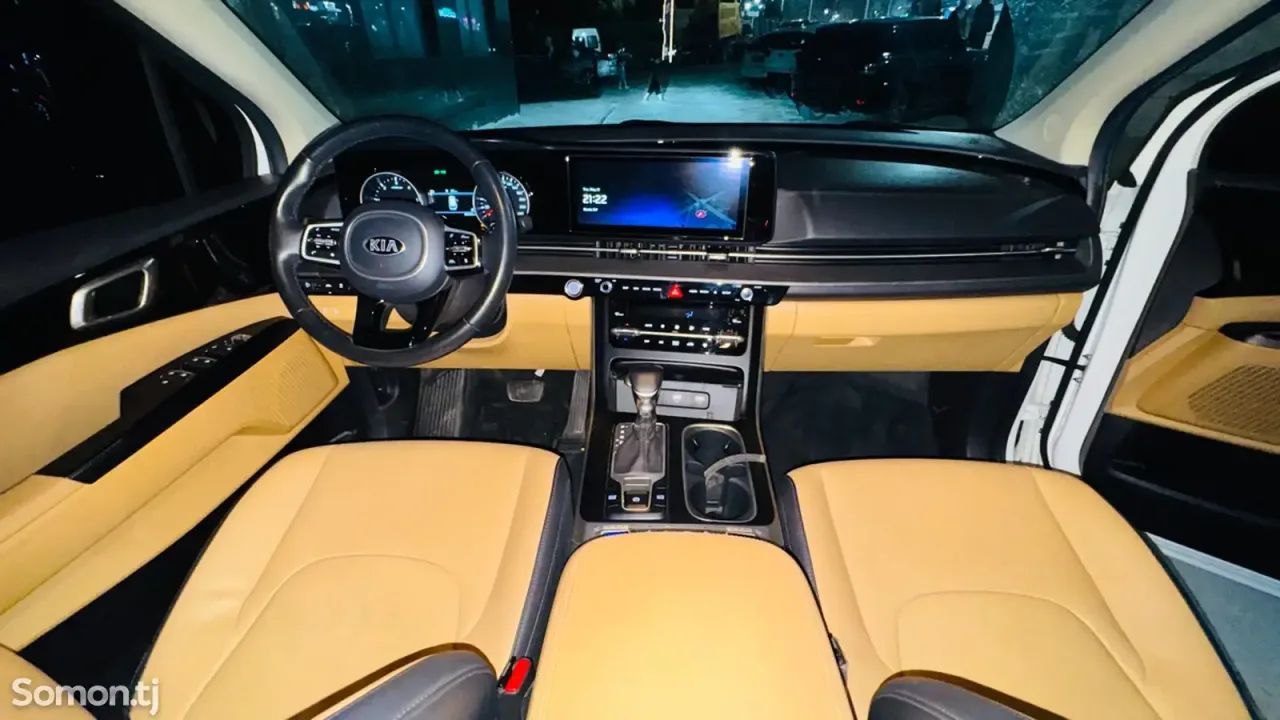 Kia Carnival 2021 · 2.2 AT