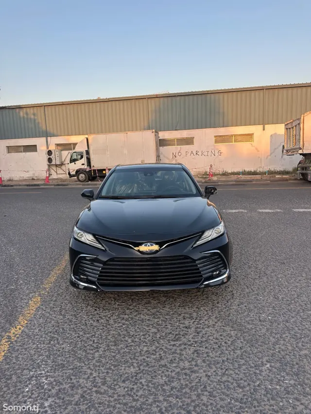 Toyota Camry 2017 · 2.5 AT