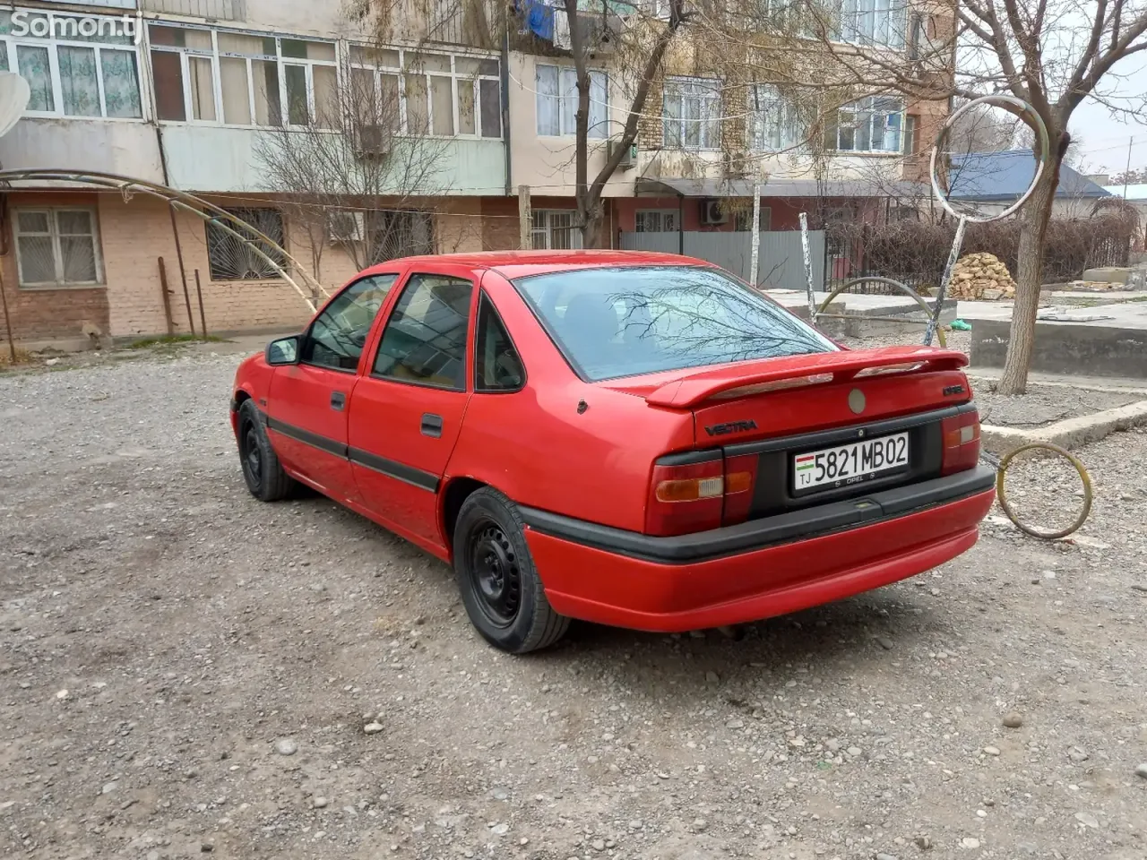 Opel Vectra A 1993 · 1.6 MT