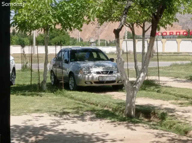 Daewoo Nexia 1994 · 1.6 MT