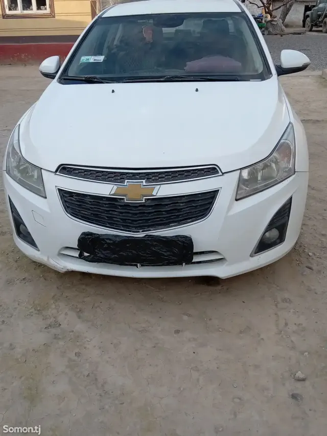 Chevrolet Cruze 2013 · 1.8 MT