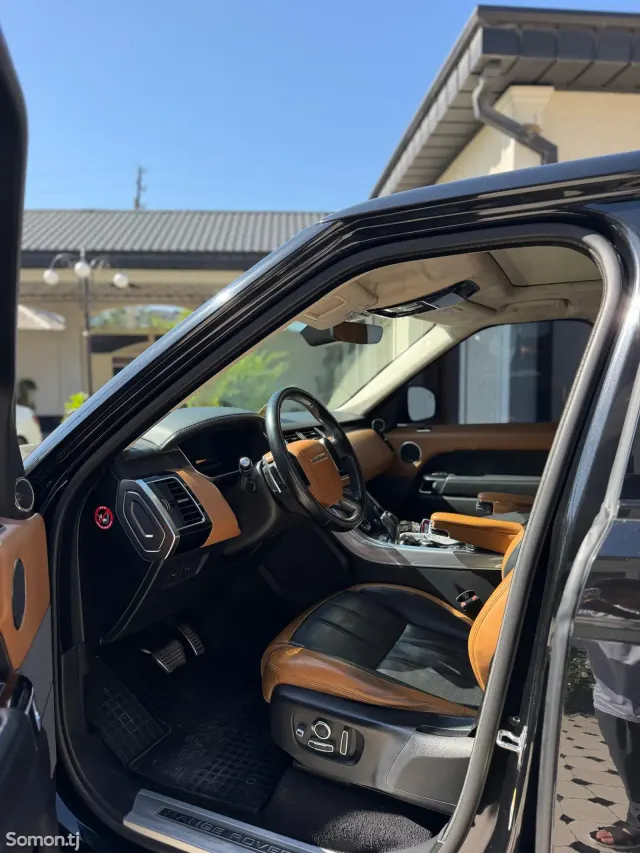 Land Rover Range Rover Sport 2019 · 3.0 AT
