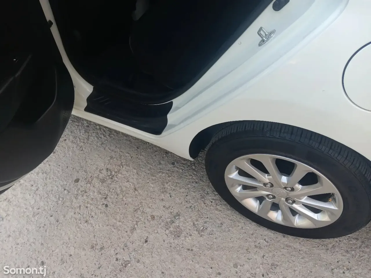 Hyundai Accent 2018 · 1.6 AT