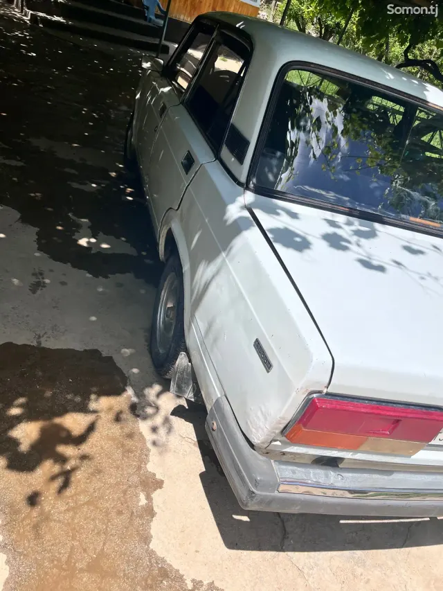 Lada (ВАЗ) 2107 2004 · 1.6 MT