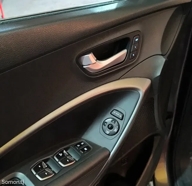 Hyundai Santa Fe 2016 · 2.0 AT