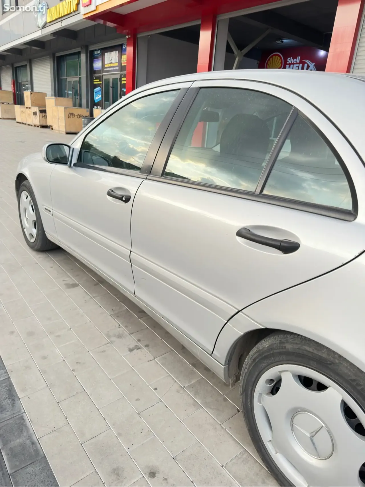 Mercedes-Benz C class 2001 · 2.4 MT